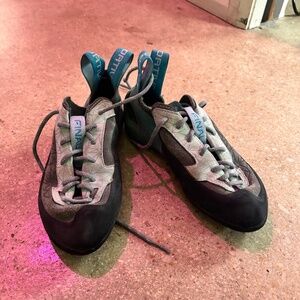 La Sportiva Finale climbing shoes size 36